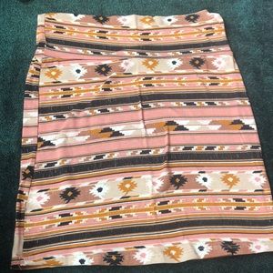 Patterned mini skirt